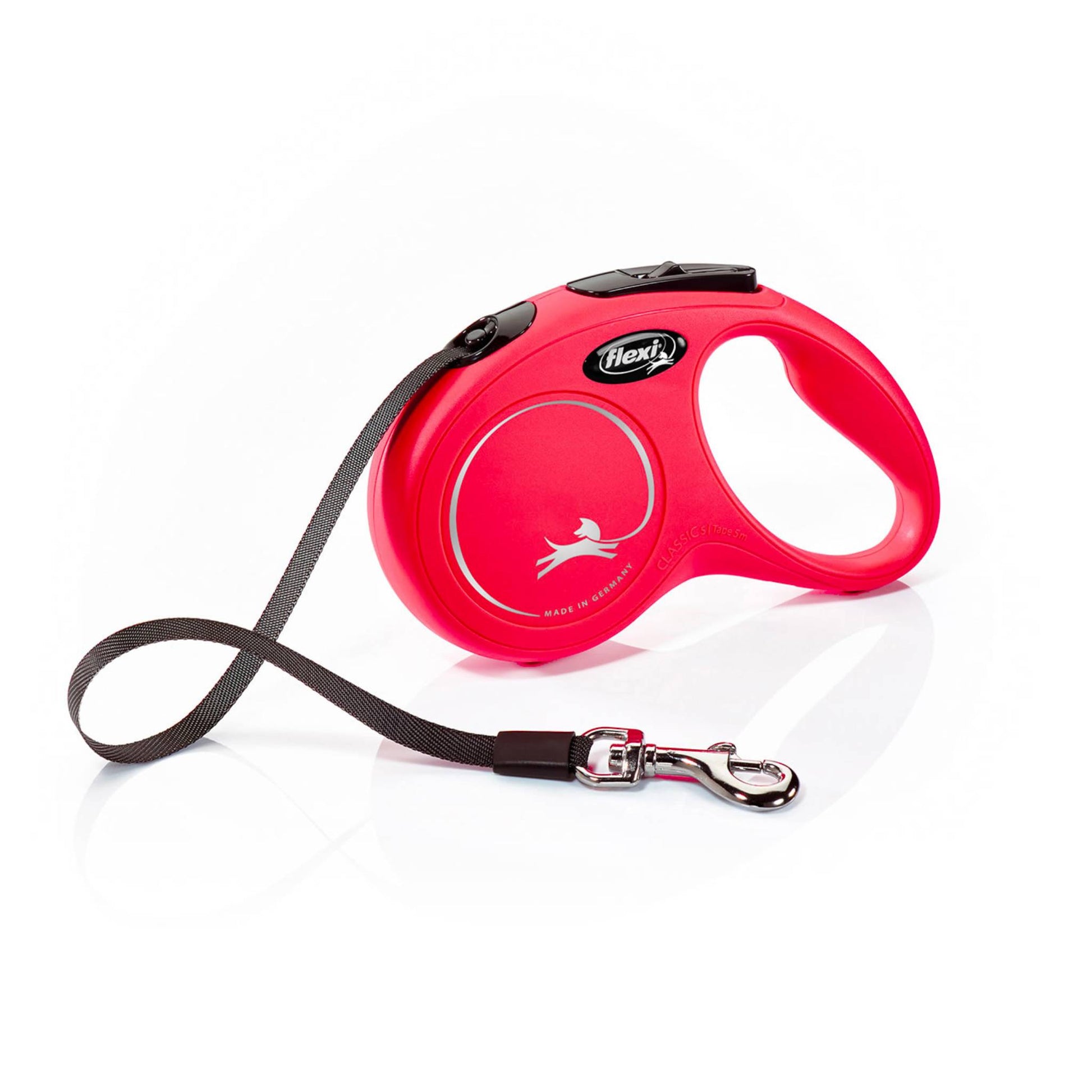 red retractable lead